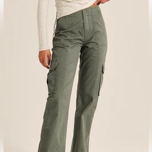 Abercrombie women’s relaxed cargo pants